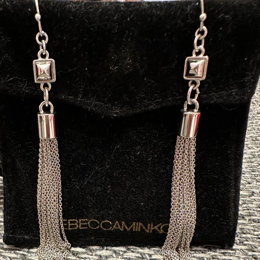 New Rebecca Minkpff Long Chain Hanging Earings  Jewelry Gift Valentines Day